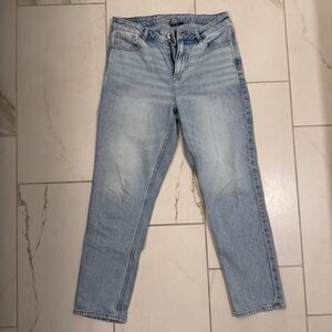 American Eagle Mom Jean